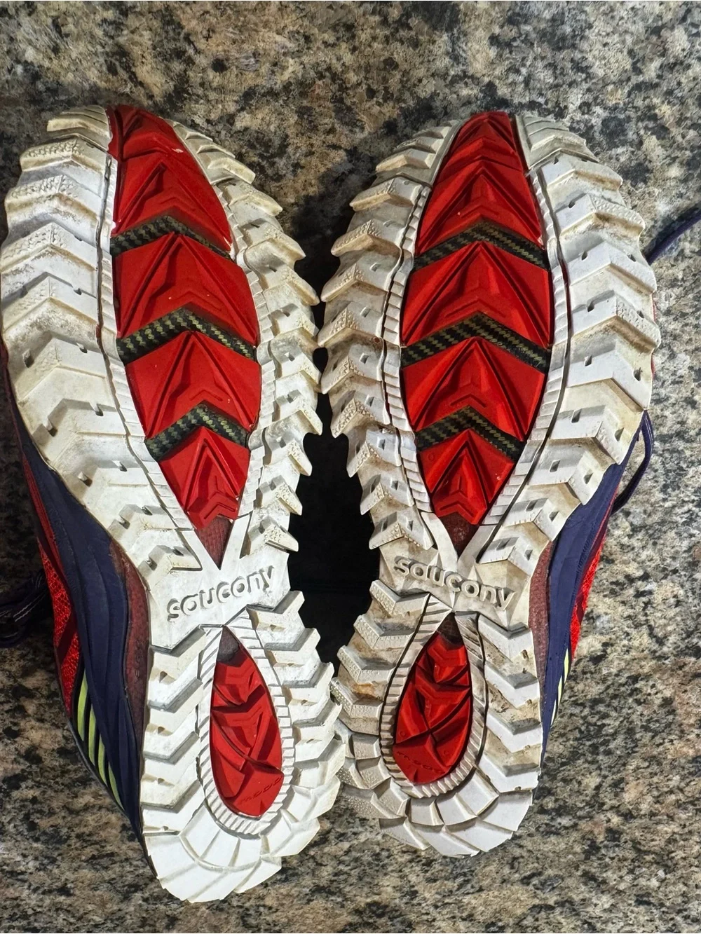 Saucony Peregrine 4 Women's Size 8 Trail Hiking Running Shoes Orange Red Purple